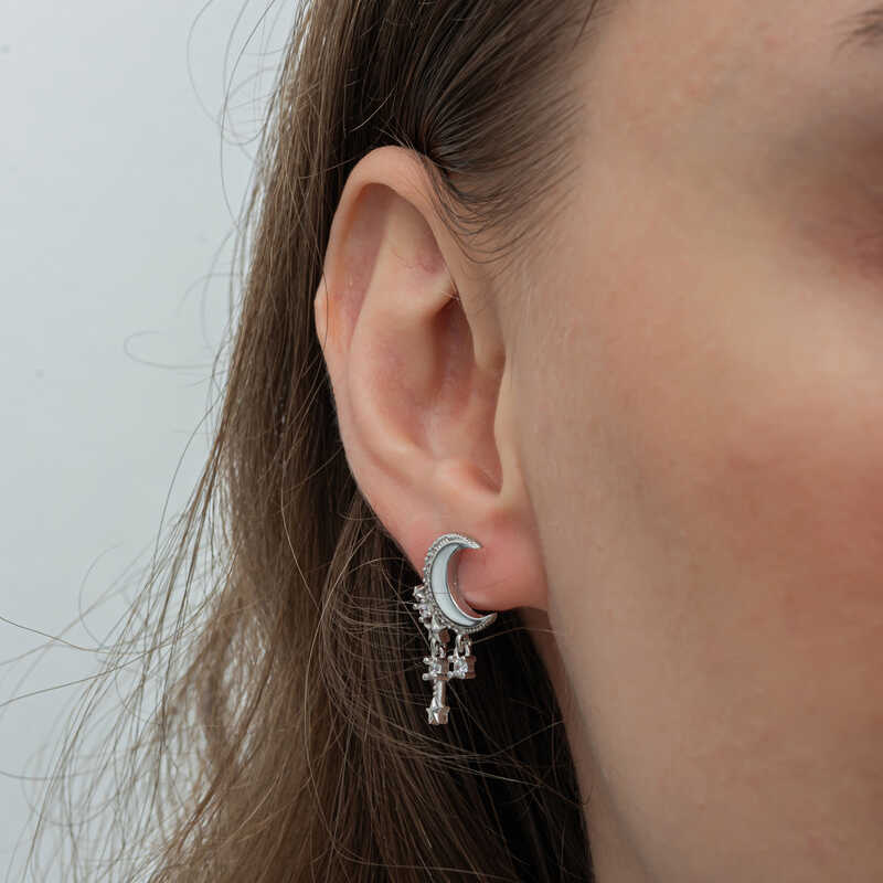 Gümüş Sallantılı Ay Yıldız Kadın Küpe - Görsel 2