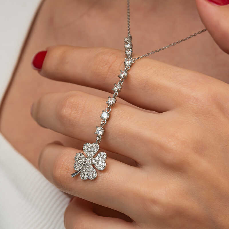 Gümüş Sıralı Zirkon Taşlı Yonca Kadın Kolye - Görsel 3